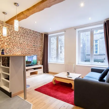 Vieux - Lumineux Avec Cachet ! 2pers Apartment