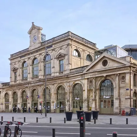 Vieux - Lumineux Avec Cachet ! 2pers Apartamento