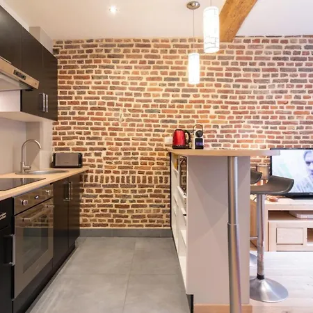 Vieux - Lumineux Avec Cachet ! 2pers Apartment *